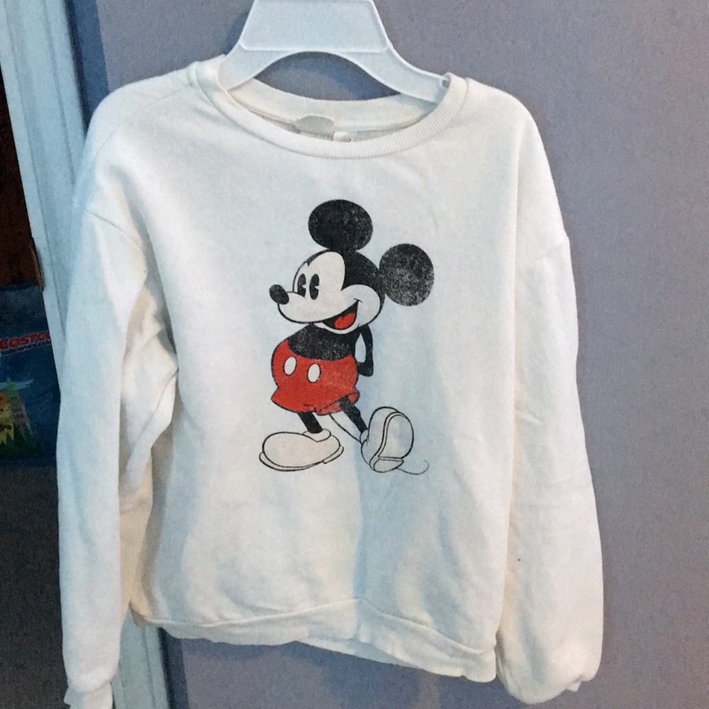 Crew neck sweater